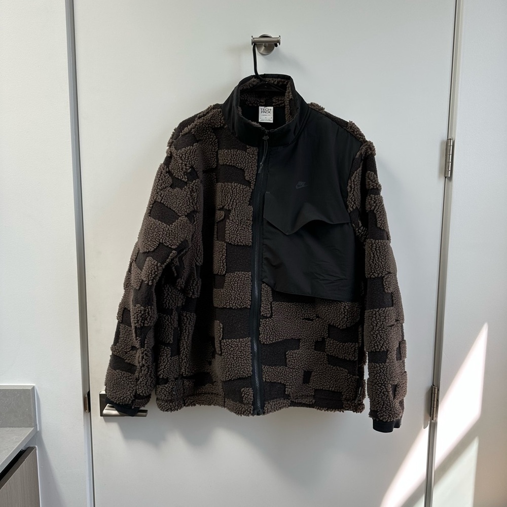 Nike NSW Therma-FIT Tech Pack jacket
